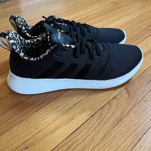 Women’s Adidas Cloudfoam size 10